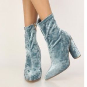 Light blue velvet booties NEW